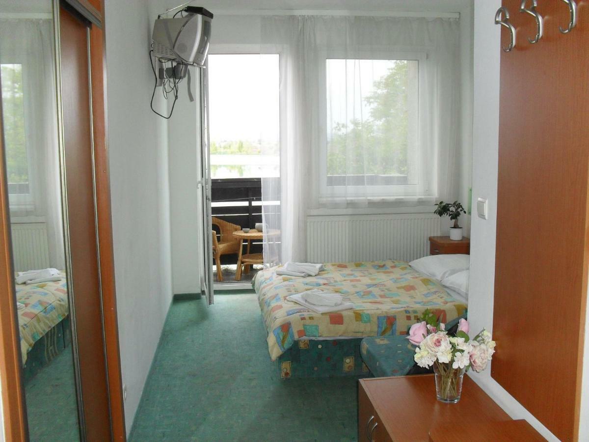 Hotel Fortuna Senec Room photo